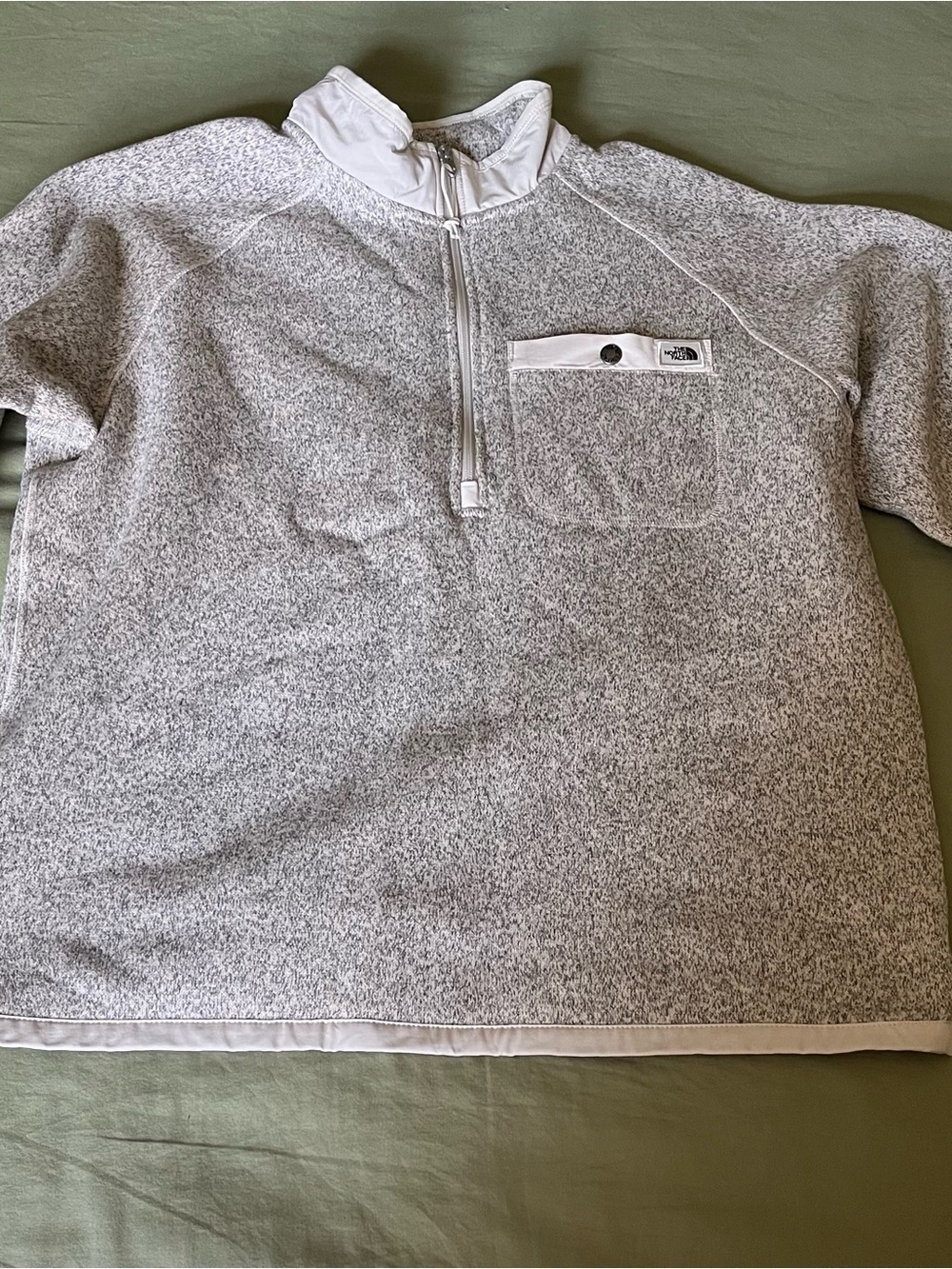 The North Face Men's Heather Light Gray Half-Zip Fleece Pullover